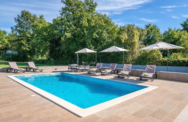 Holiday house Krnica for 1 - 8 persons with 3 bedrooms - Holiday home