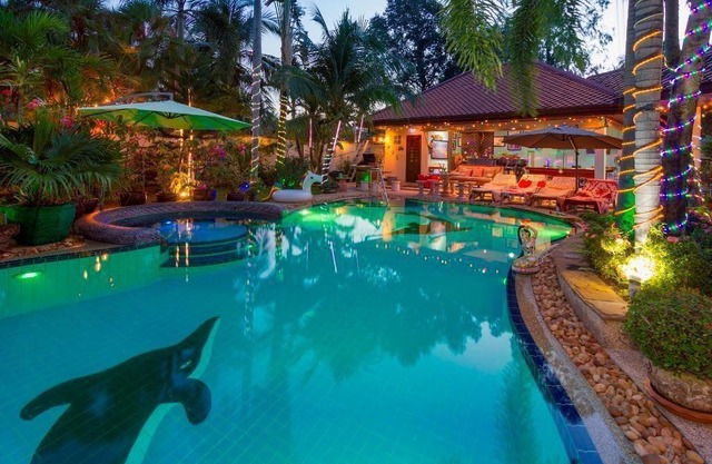 Holiday house Pattaya for 1 - 12 persons with 4 bedrooms - Holiday home