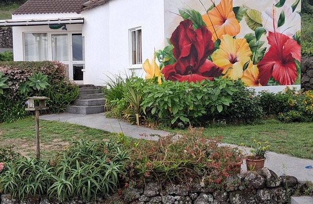 Holiday in Acores, live as one of the family, quiet and with a beautiful view