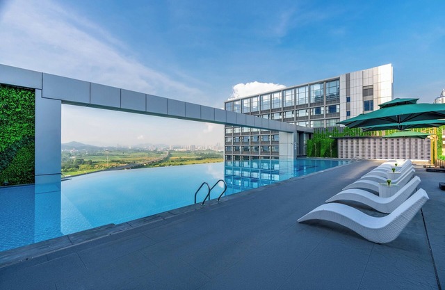 Holiday Inn Express Shenzhen Guangming Cloud Park by IHG