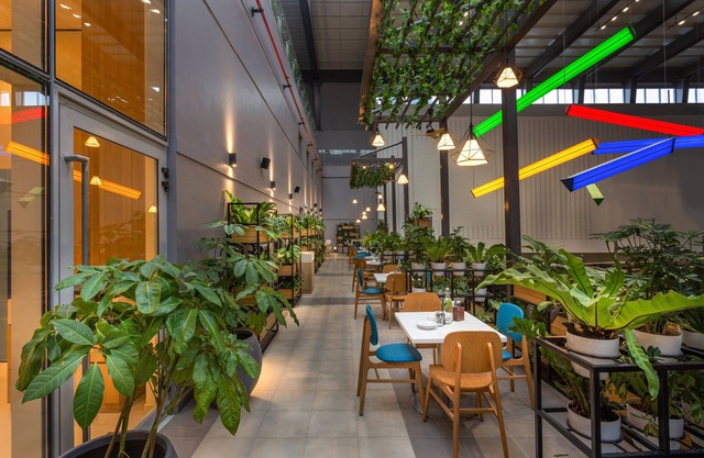 Holiday Inn Express & Suites Bengaluru Old Madras Road by IHG