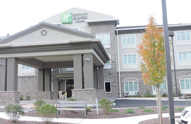 Holiday Inn Express & Suites Montgomery by IHG