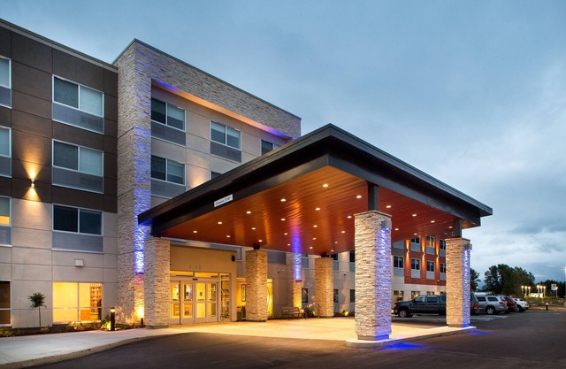 Holiday Inn Express & Suites Terrace by IHG