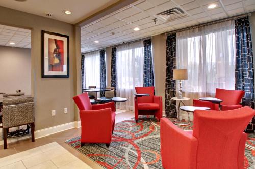 Holiday Inn Express Hurricane Mills Waverly by IHG