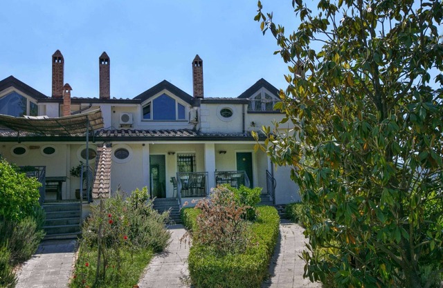Holiday Home in San Cipriano with Pool