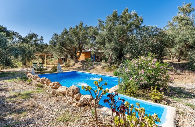 Holiday Yurt 'Eco Yurta Lanjarón' with Mountain View and Shared Pool