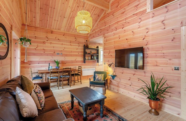 Holly Tree Lodge Accessible PF