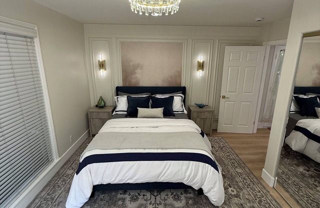Hollywood Garden Getaway