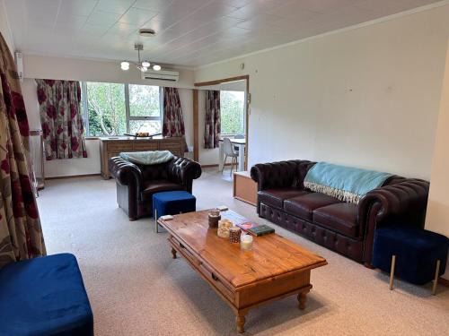 Home in Waihi 10mins from beach!