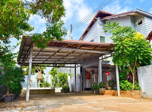 Home Saendee 2 ธรรมชาติติดลำธาร