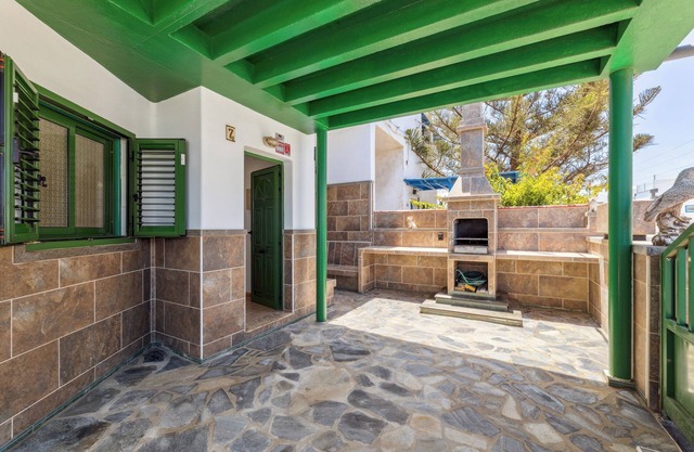 Home2Book Relaxing Órzola Getaway with BBQ