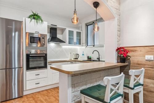 Home2Book Valleseco Mountain Views, BBQ & Jacuzzi