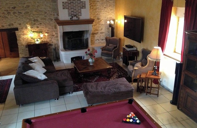 Homerez - House-St-Georges-sur-B