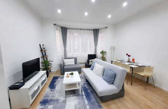 Homerez - Apt. Molenbeek-St-Jean + Parking
