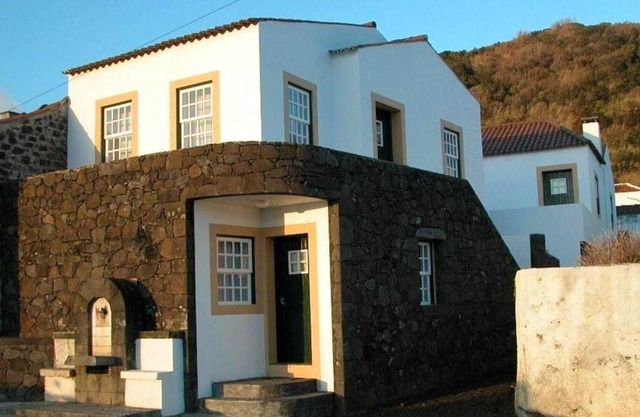 Homerez - Appartement for 2 ppl. with sea view and terrace at Lajes Do Pico