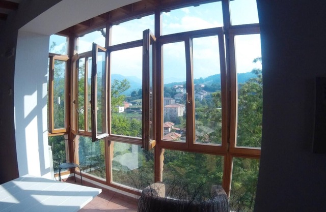 Homerez - Big house 4 km away from the beach for 18 ppl. with balcony at Otañes