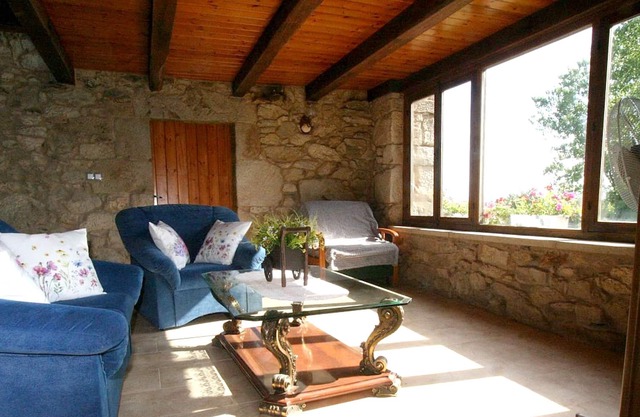 Homerez - Big house for 11 ppl. at Paradela