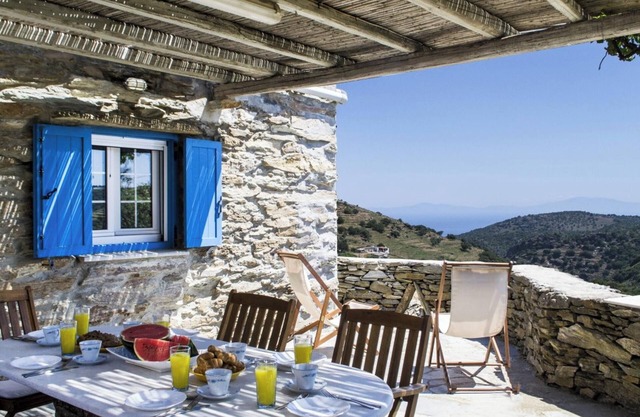 Homerez - Charming House in Kastanies with Fireplace and View