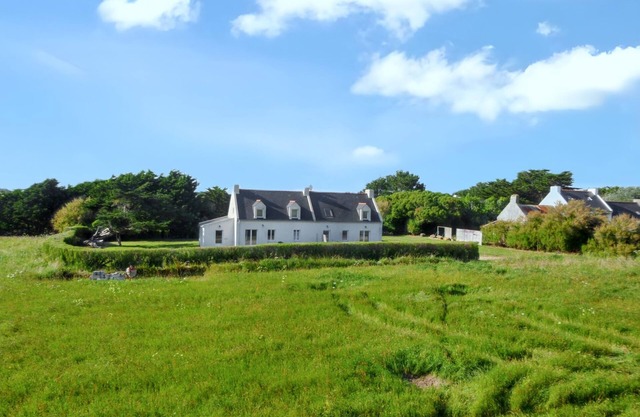 Homerez - Charming House in Sauzon with Garden and Terrace