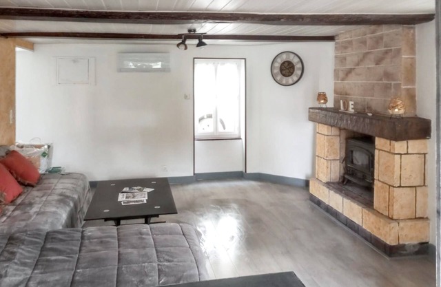 Homerez - Charming house with enclosed garden in Cagny
