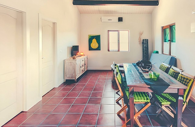 Homerez - Cosy house in Cañamero with pool