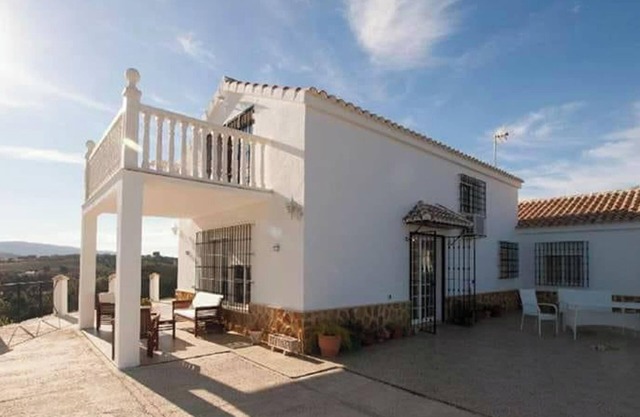 Homerez - Elegant Villa in Algar