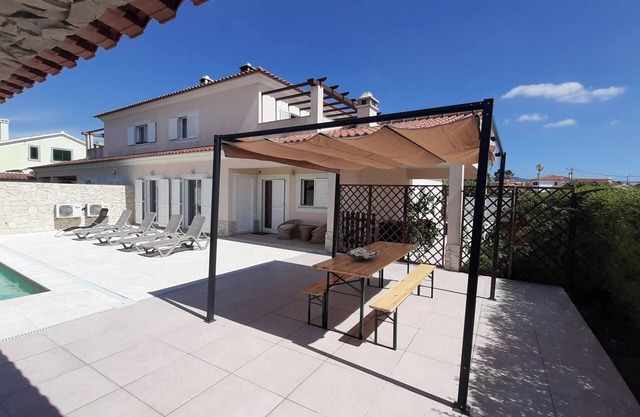 Homerez - House with pool in Aldeia dos Pinheiros