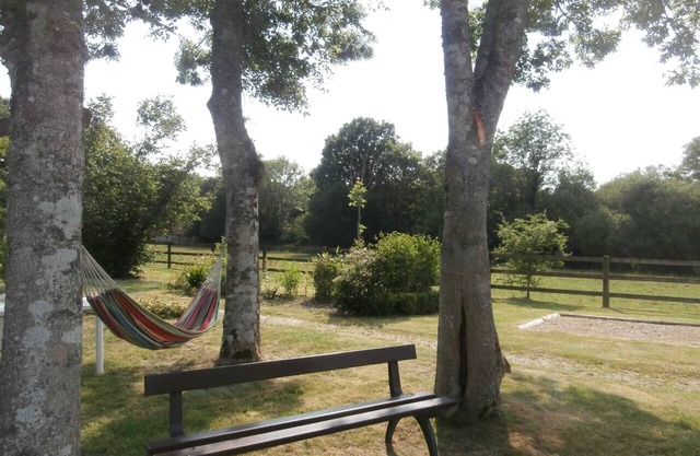 Homerez - Nice house for 5 ppl. with terrace at Nonant-le-Pin