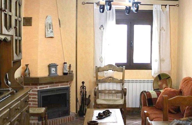 Homerez - Nice house for 6 ppl. at Hueva