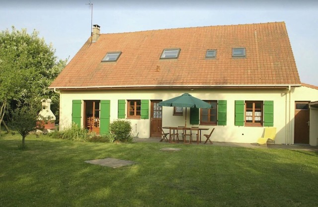 Homerez - Spacious House in Saint-Josse with Garden