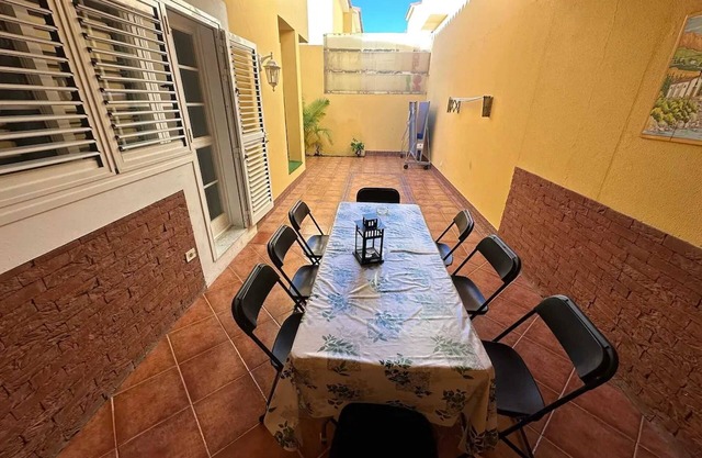 Homerez - Spacious house near El Tablero with fenced garden