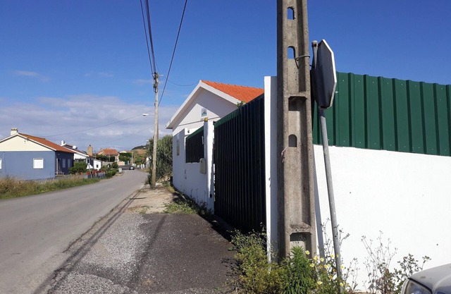 Homerez - Spacious House in Encarnação with Garden & Terrace