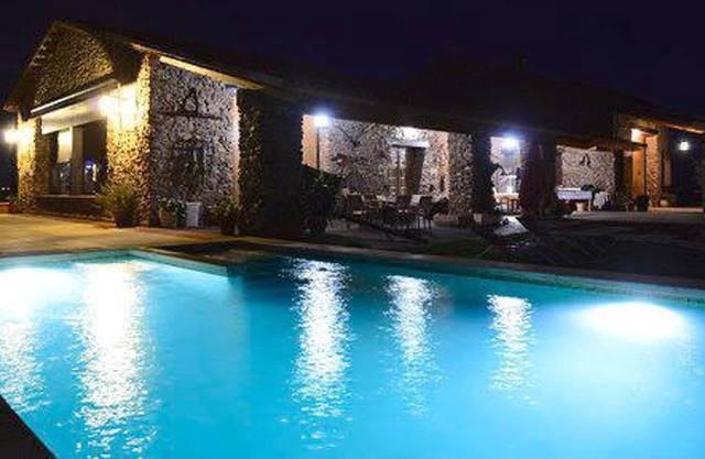 Homerez - Villa for 10 ppl. with swimming-pool and garden at Fernán Caballero