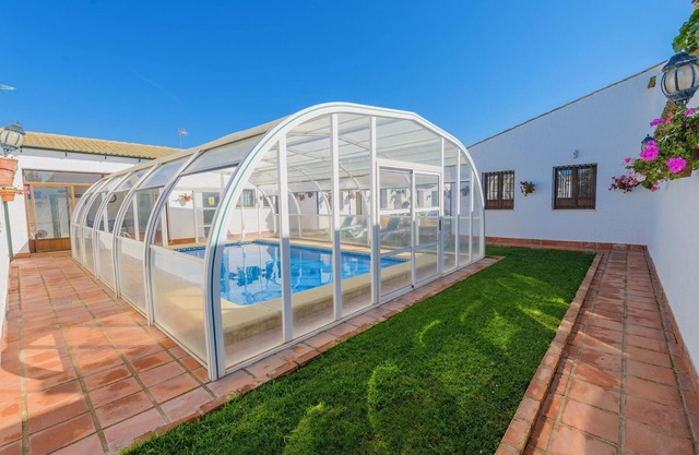 Homerez - Villa in Rivero de Posadas.