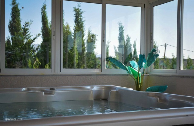 Homerez - Villa in Atarfe, Private Pool