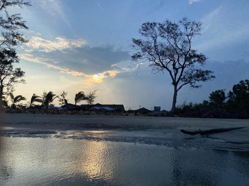 homestay bayu laut balok kuantan 4 bilik tepi pantai free wifi