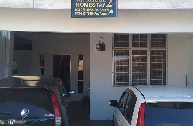Homestay Haji Ismail 5 bedrooms 2 Aircond