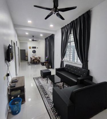 Homestay Temerloh Near Hospital 4Bedroom 3Air-cond Free Wi-Fi Netflix