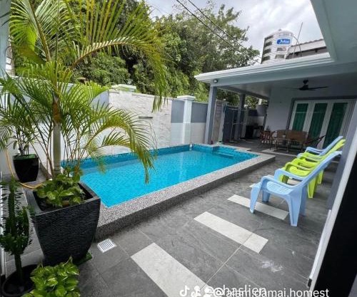 Homestay with pool kuantan