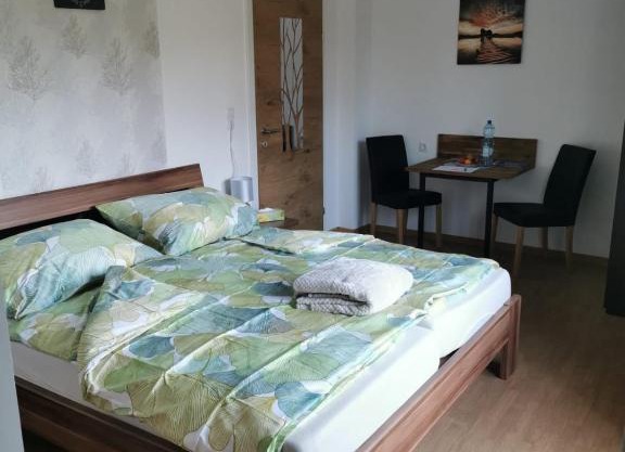 HomeW4 - Tiny Apartment