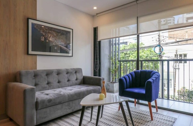 Homey 3BR with Balcony in the Heart of Miraflores