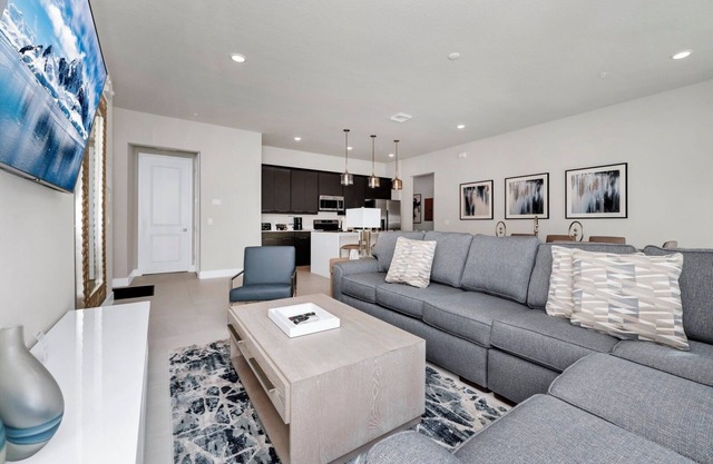 Homey Condo near Disney with Resort & Waterpark Access - B36-106