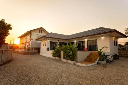 Homey Time Pool Villa ChiangKhan พูลวิลล่า เชียงคาน