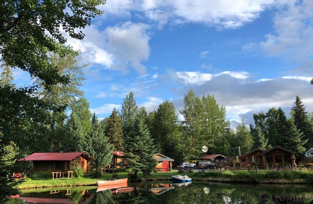 Hope Alaska's Bear Creek Lodge
