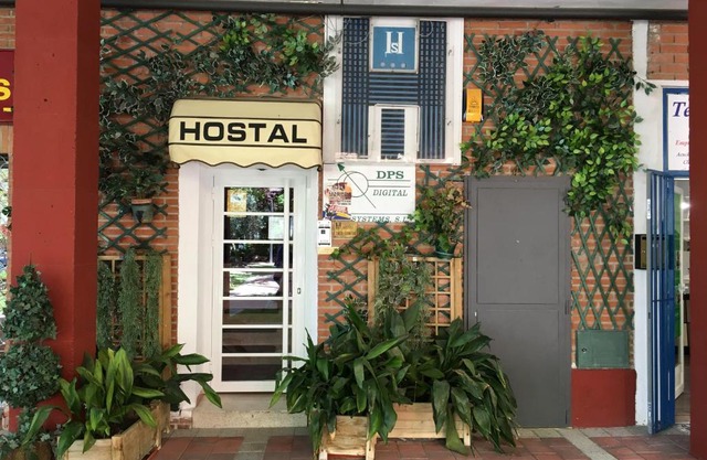 Hostal Tres Cantos