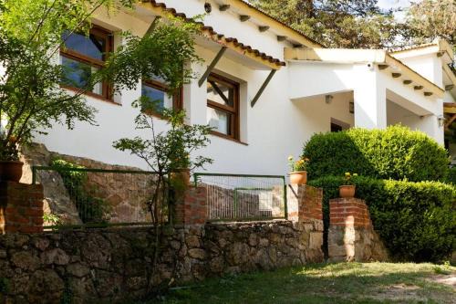 HOSTERÍA ARROYO CRISTAL