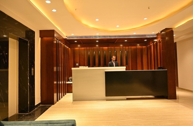 Hotel Aakriti Clarks Inn Express