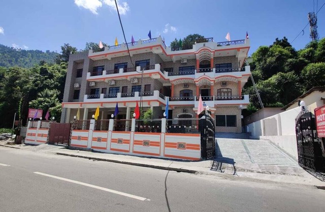 Hotel Aashriwad