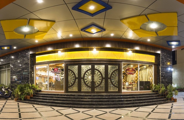 Hotel Benzz Park Vellore