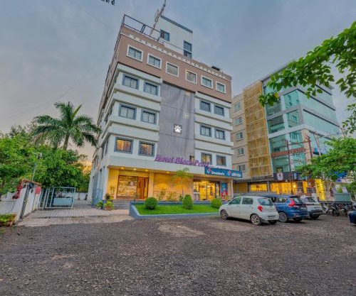 Hotel Black Pearl Sangli